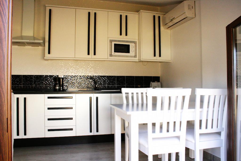 Apartamentos Turisticos Mirayuste غوادالوبي المظهر الخارجي الصورة