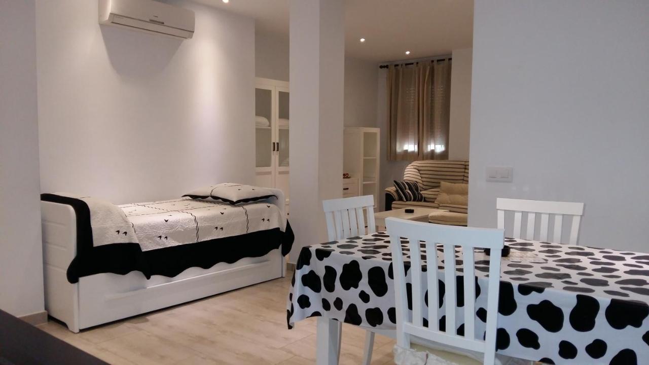 Apartamentos Turisticos Mirayuste غوادالوبي المظهر الخارجي الصورة