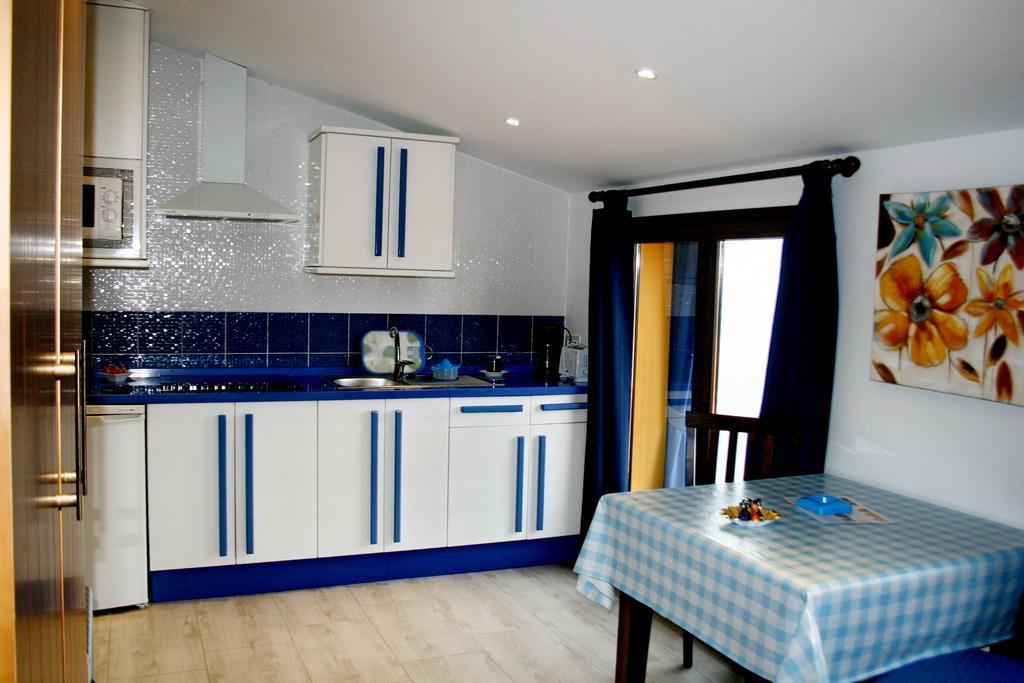 Apartamentos Turisticos Mirayuste غوادالوبي الغرفة الصورة