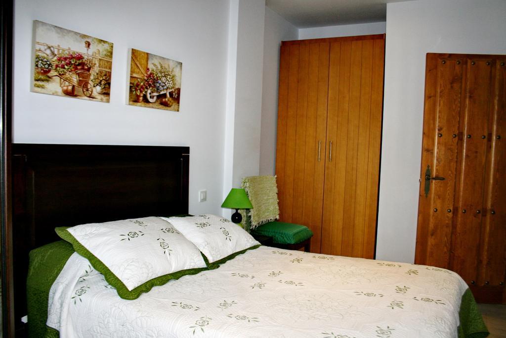 Apartamentos Turisticos Mirayuste غوادالوبي المظهر الخارجي الصورة