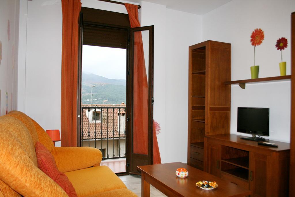 Apartamentos Turisticos Mirayuste غوادالوبي الغرفة الصورة
