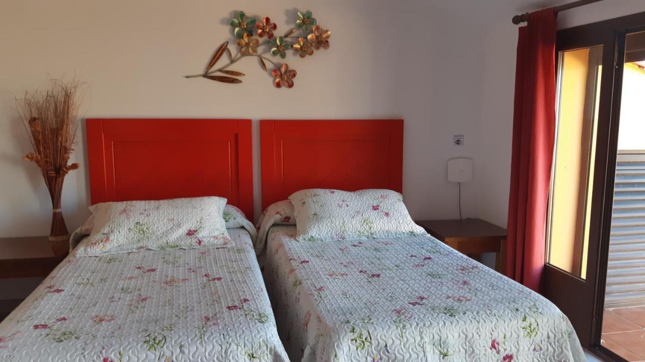 Apartamentos Turisticos Mirayuste غوادالوبي المظهر الخارجي الصورة