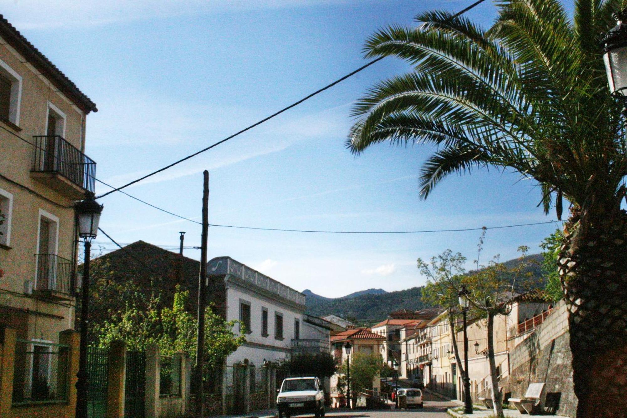 Apartamentos Turisticos Mirayuste غوادالوبي الغرفة الصورة